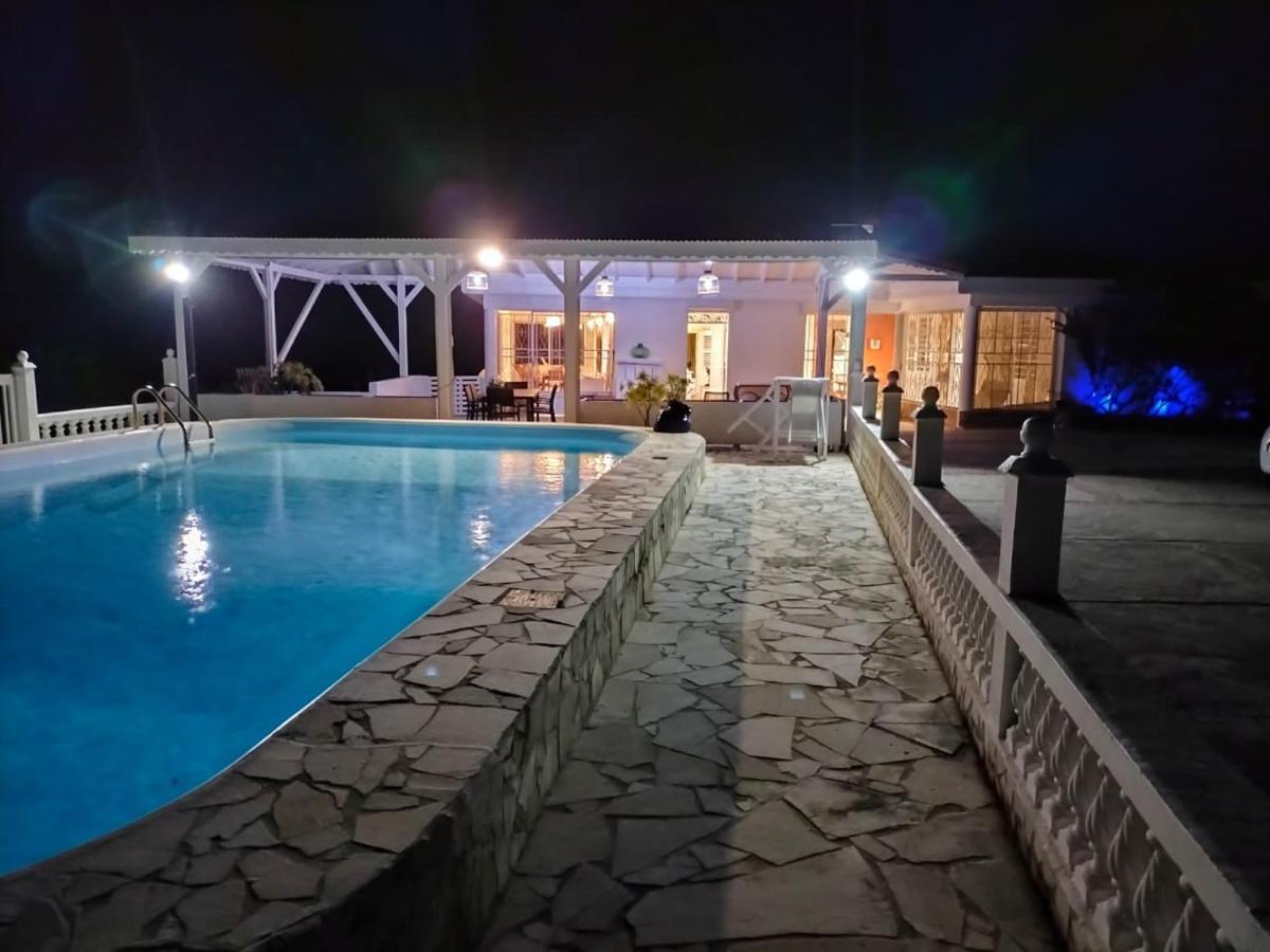Domaine Des Tourterelles Villa Capesterre Buitenkant foto